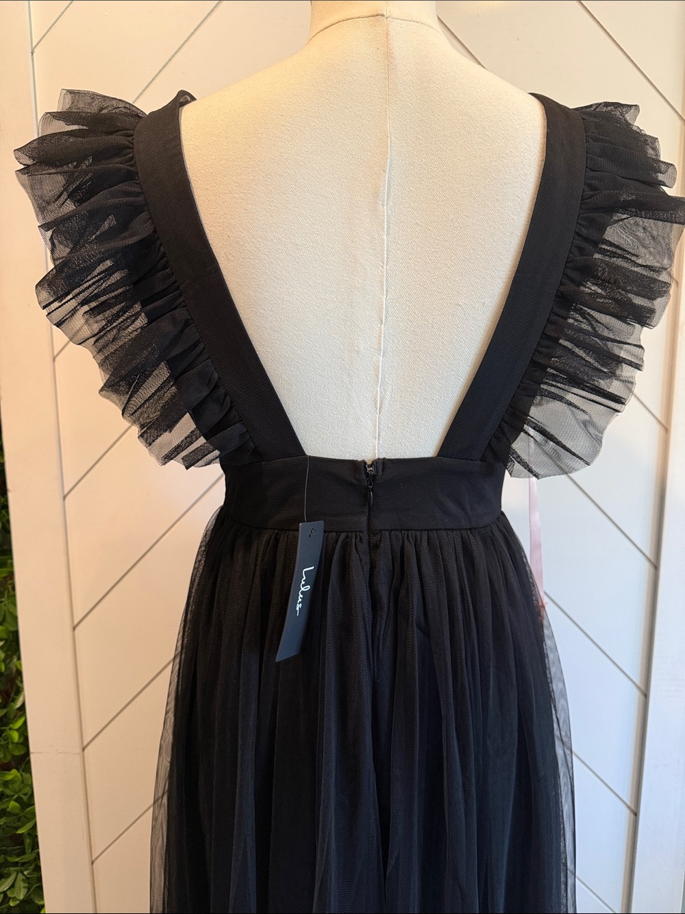 NWT- Simply Delighted Black Mesh Ruffled Backless Maxi Dress - Picture 11 of 15